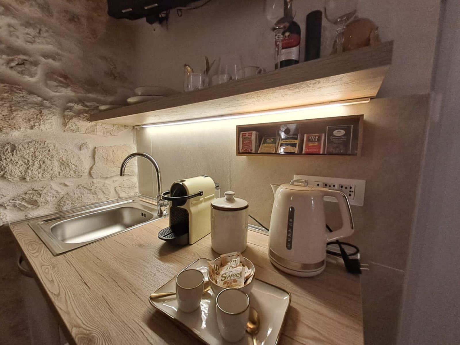Eureka Luxury Room Остуни Екстериор снимка